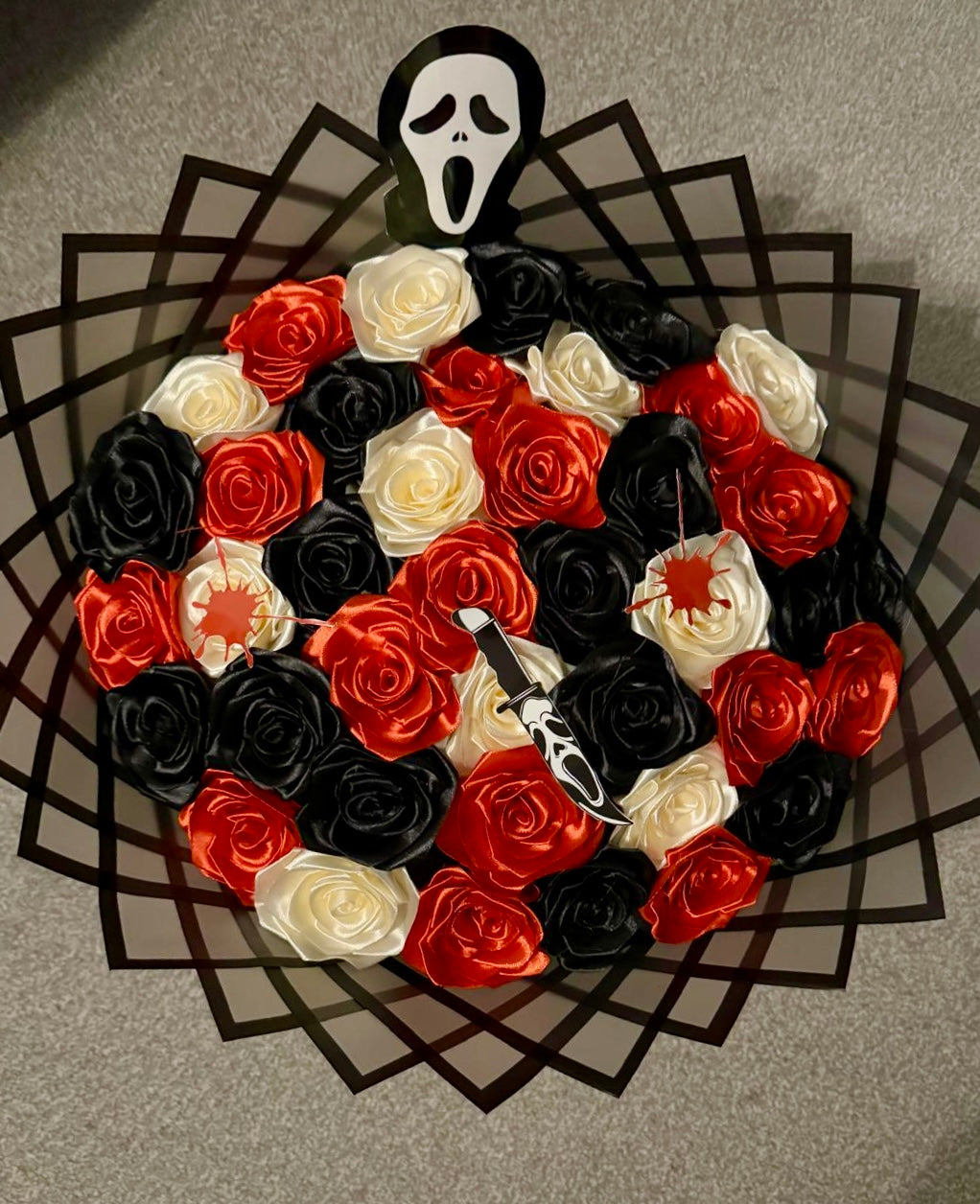 Eternal ribbon rose bouquet - scream