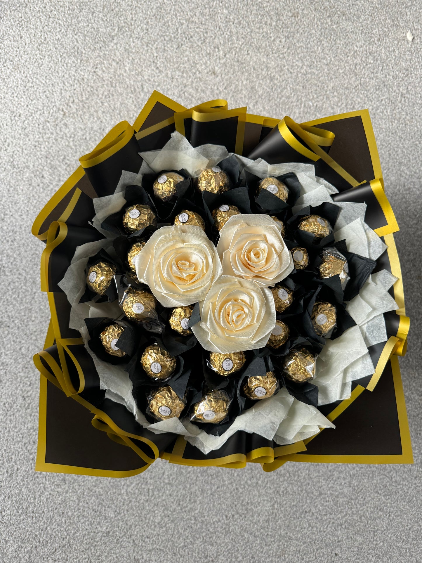 Eternal ribbon rose chocolate bouquet - lindor / ferrero rocher