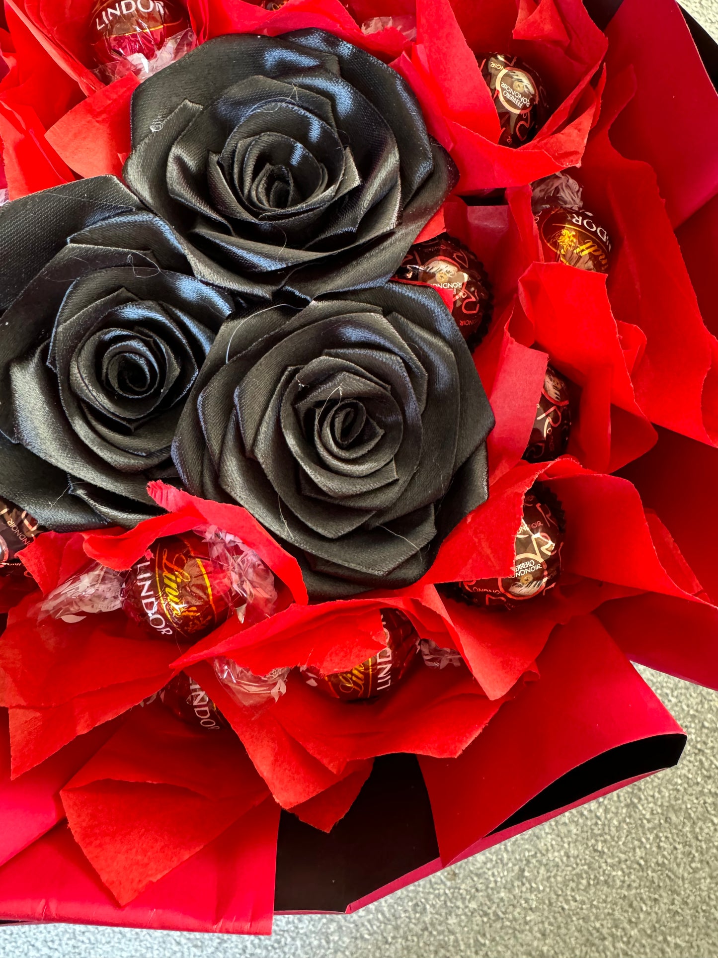 Eternal ribbon rose chocolate bouquet - red and black - ferrero rocher and lindor